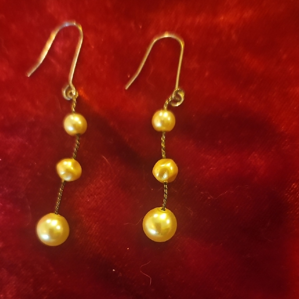 Elegant Gold And Pearl Drop Earrings
